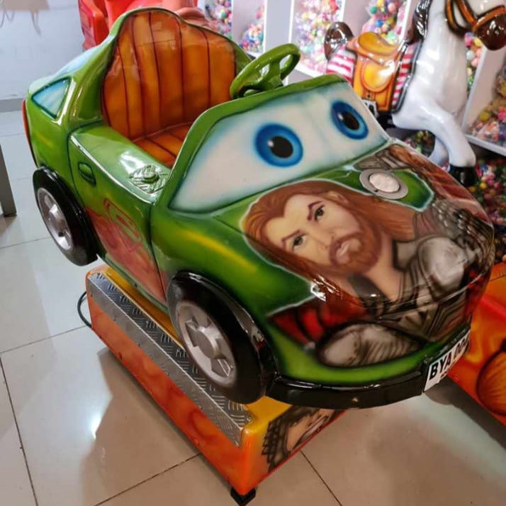 Carro Eléctrico Infantil Kiddie Ride – Juego Mecánico con Diseño Fantasía